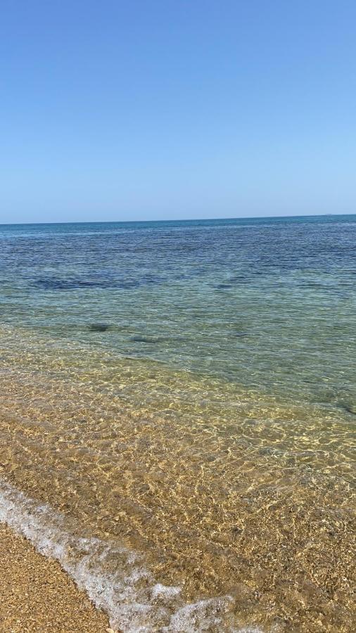 Salento Casa Vacanza Il Focolare Torchiarolo Bagian luar foto