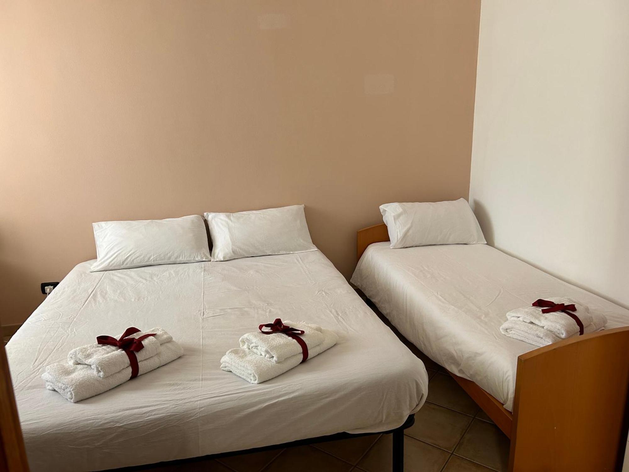Salento Casa Vacanza Il Focolare Torchiarolo Bagian luar foto
